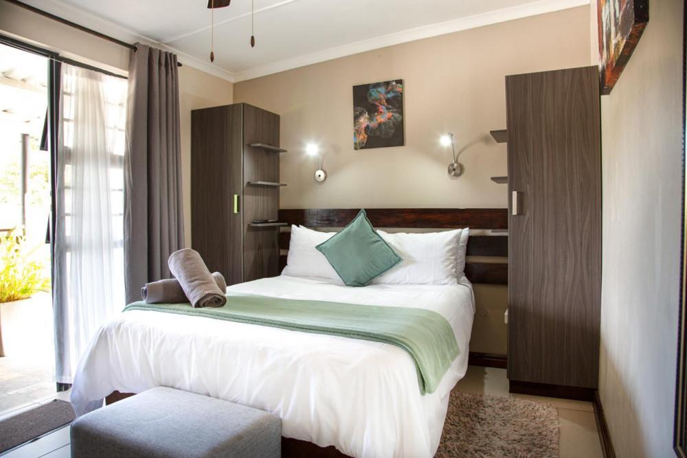 Nahoon Eco Lodge On Mackenzie อีสต์ลอนดอน ภายนอก รูปภาพ